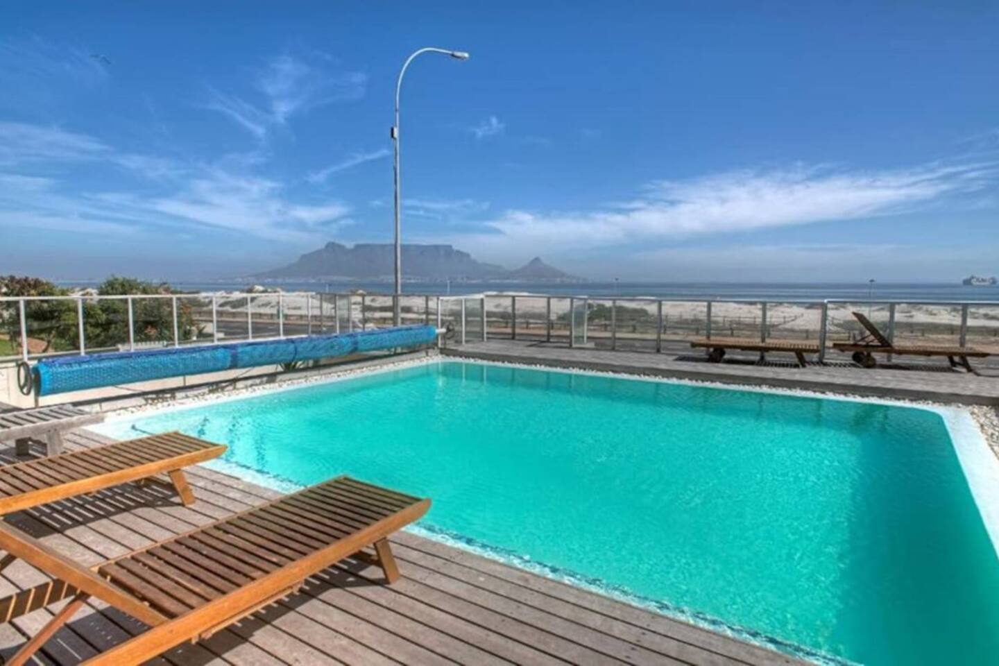 Cape Town - Beachfront apartment with stunning views