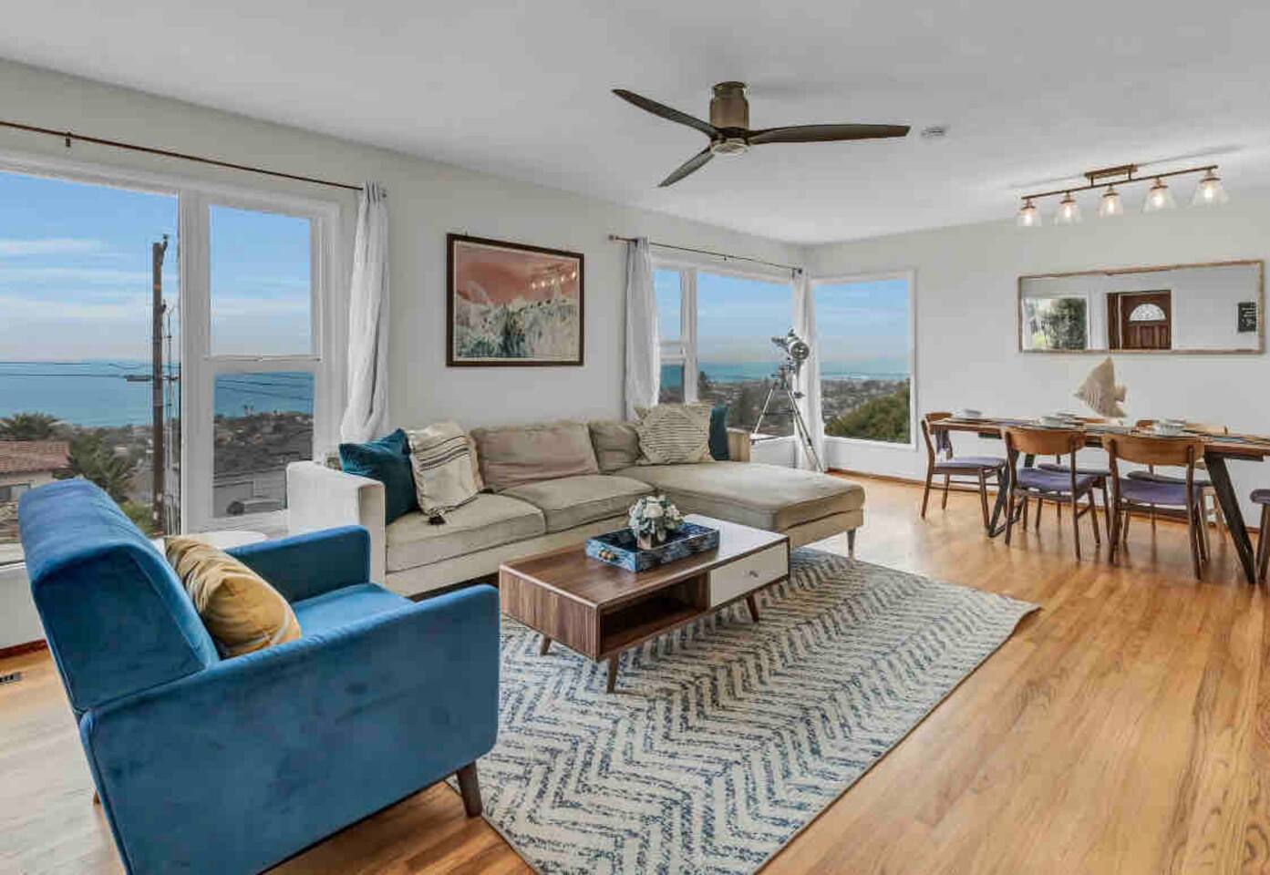 Hilltop Villa Offering Uninterrupted Ocean Vistas — San Diego — vacation rental