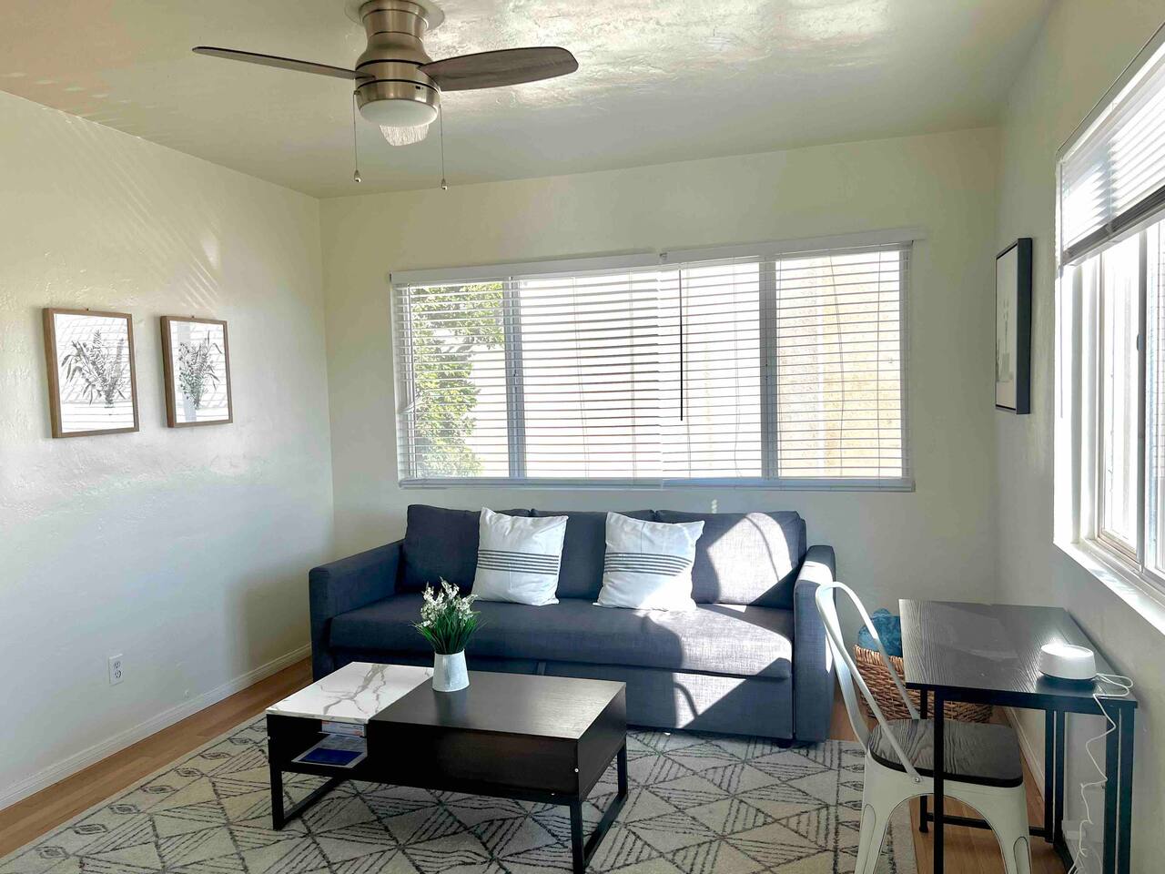 Minimalist 1 bed by Airport & Old Town