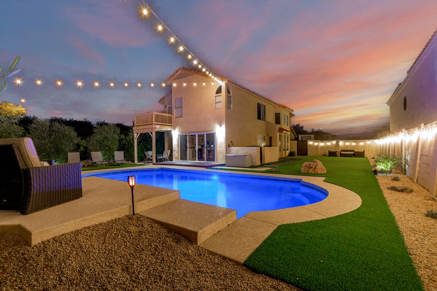 Phoenix 4BR Oasis in the Cove-Pool Heat Available!