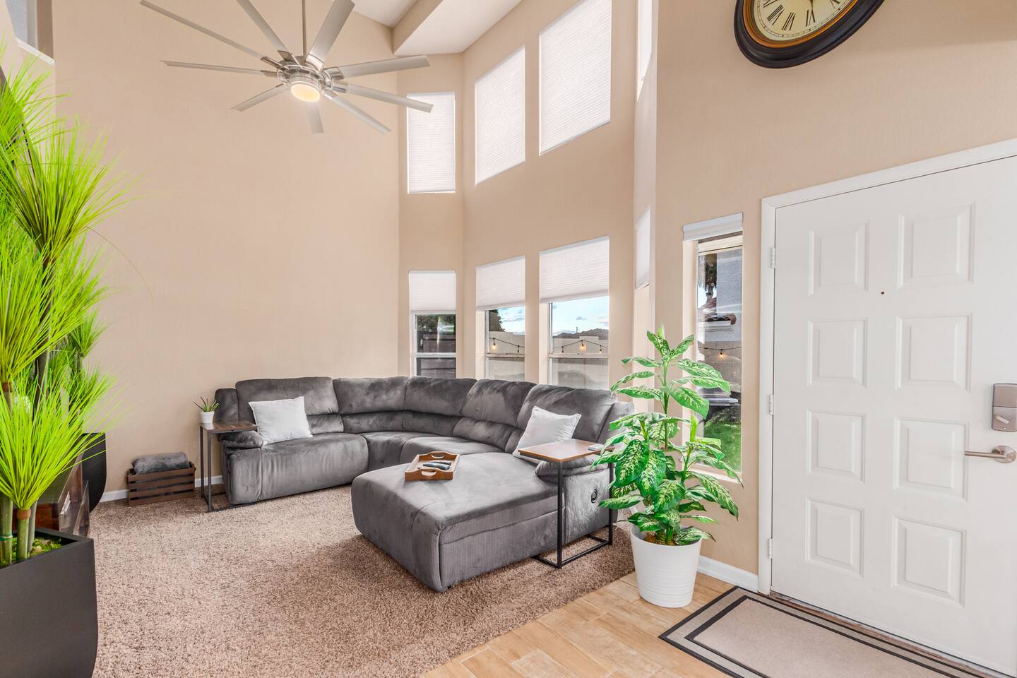 Phoenix 4BR Oasis in the Cove-Pool Heat Available!