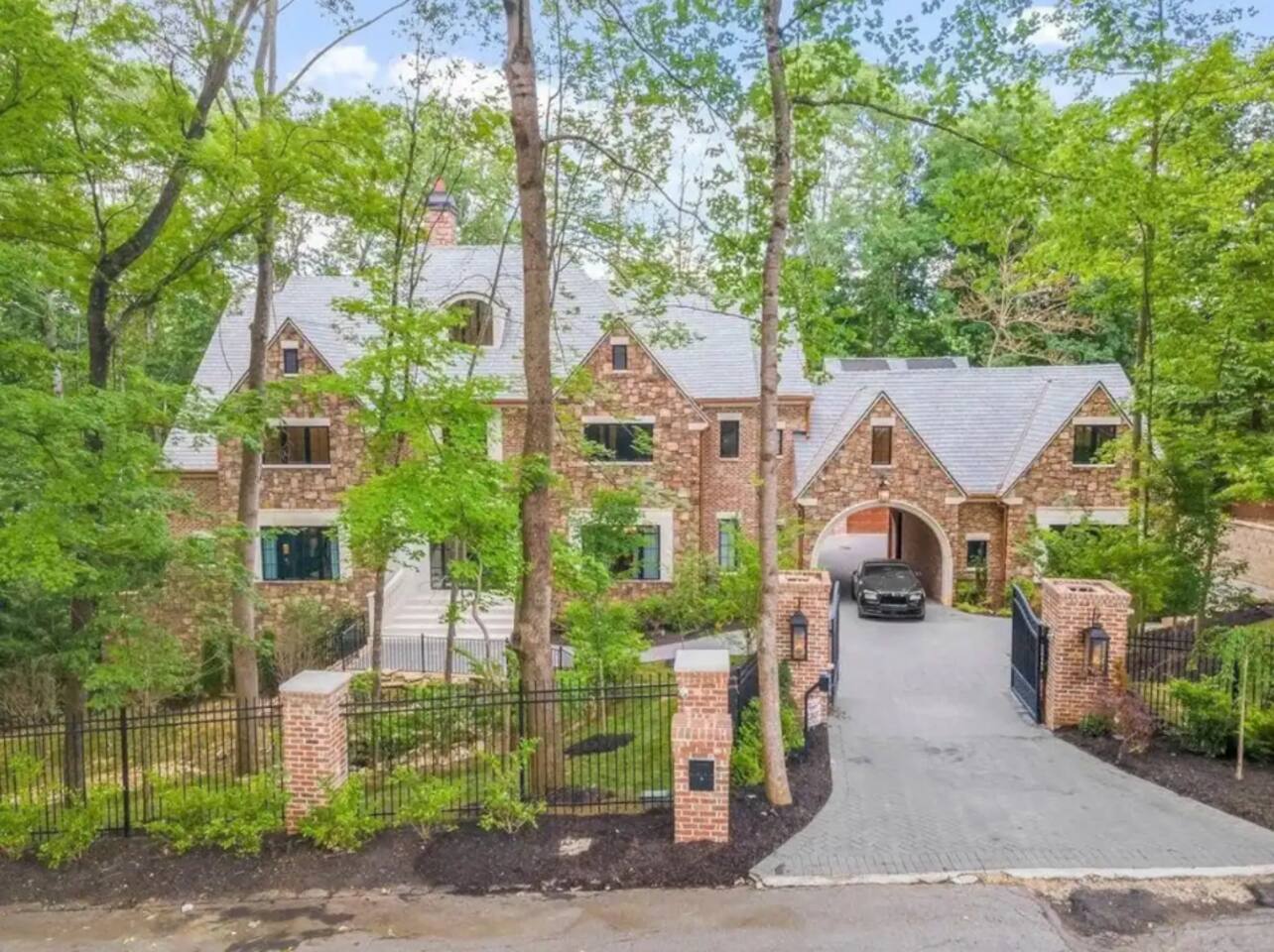 Adams Mansion, 10K Sqft, 7BD/7BA, 15min to Airport — Atlanta — vacation rental