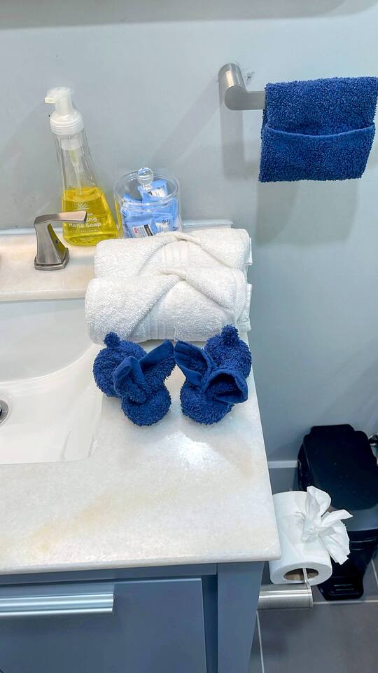 New 1BR near MetLife! with Backyard! Mins to NY!