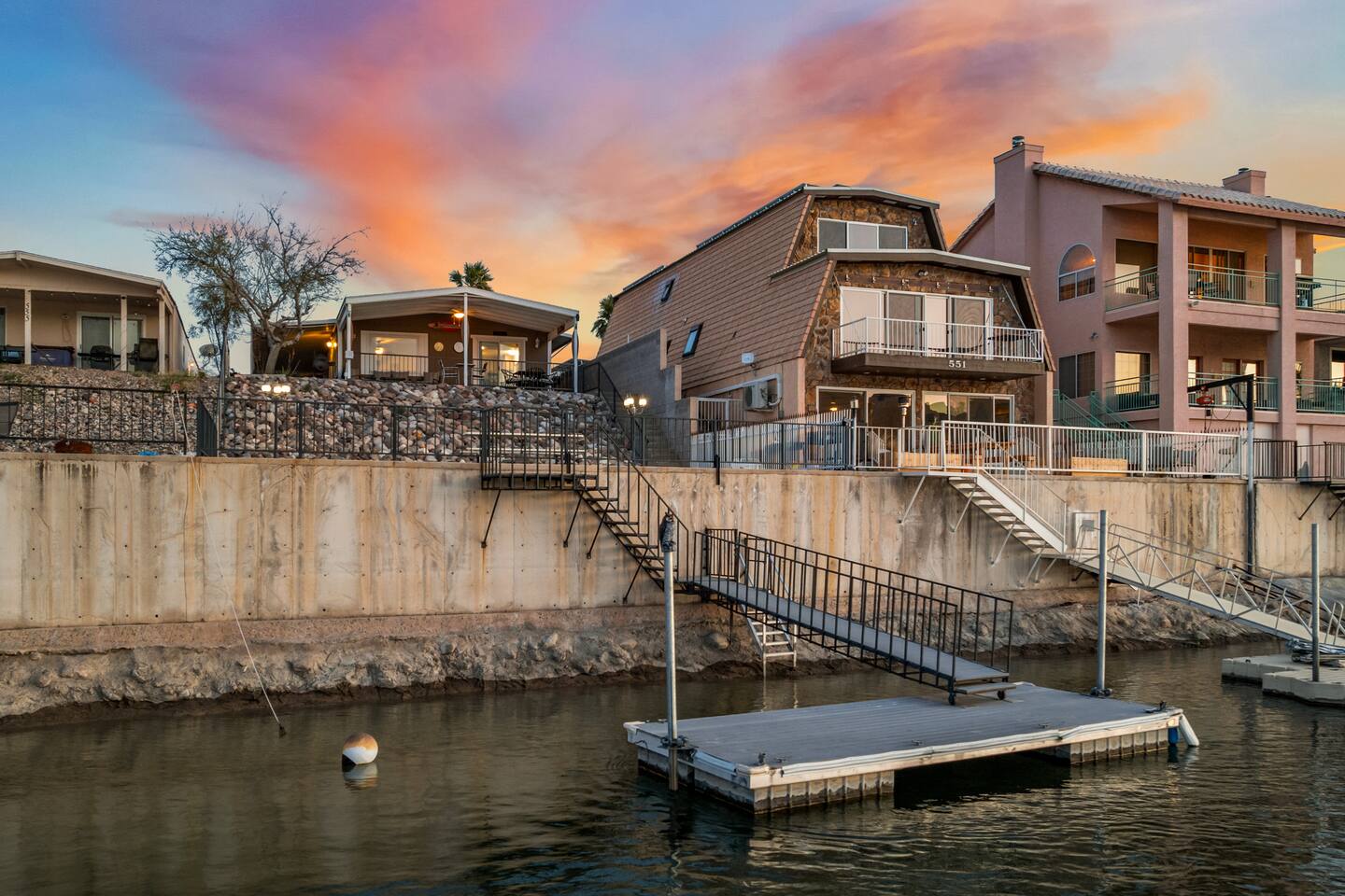 Waterfront | 3bd | 2ba | Sleeps 8 | Casa Del Rio