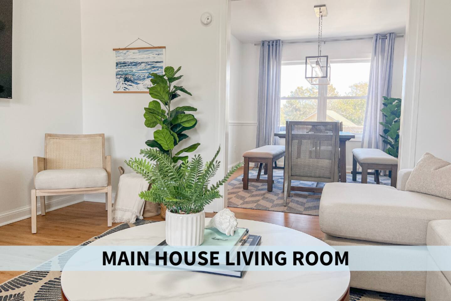 6BR Hot Tub | Yard | King Bed | Pets | Walk 2 Food