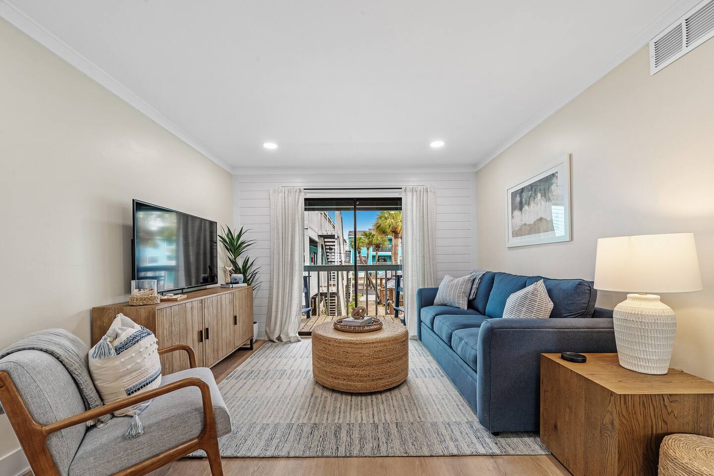Updated Condo!-Steps2Beach-2Pools-Sleeps 6 — Gulf Shores — vacation rental