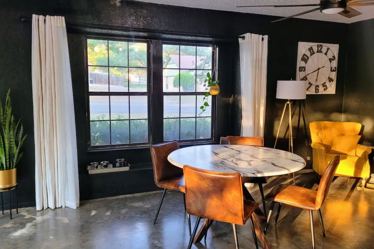 Texas Sunshine Oasis | 10 min to WACO | Spa Pets