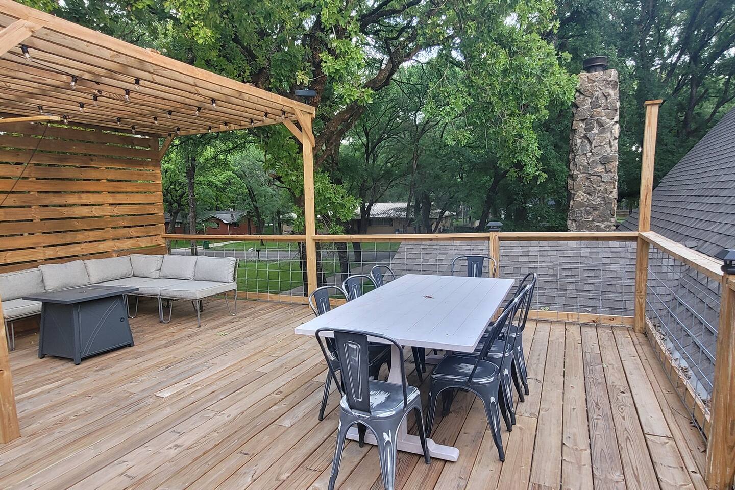 Texas Evergreen Oasis | 10 min to SILOS | Spa Pets