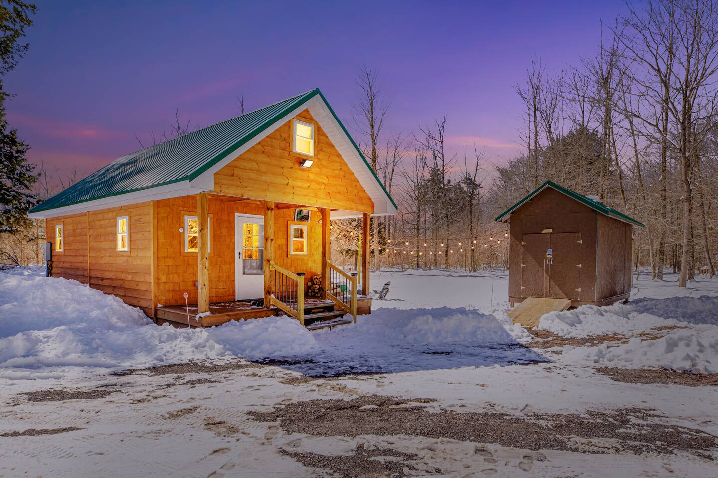 Private trail/Creek/Fishing/Firepit/BBQ