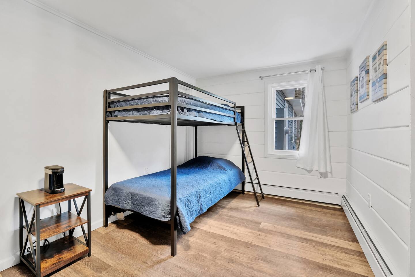 Room #6 - 2 Bunks