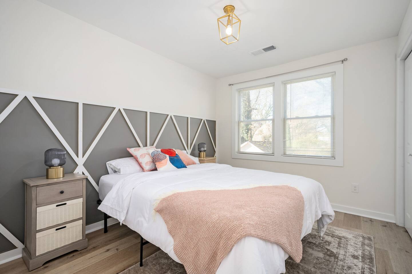 Chic 1BD in Sylvan Hills Near Southside Beltline
