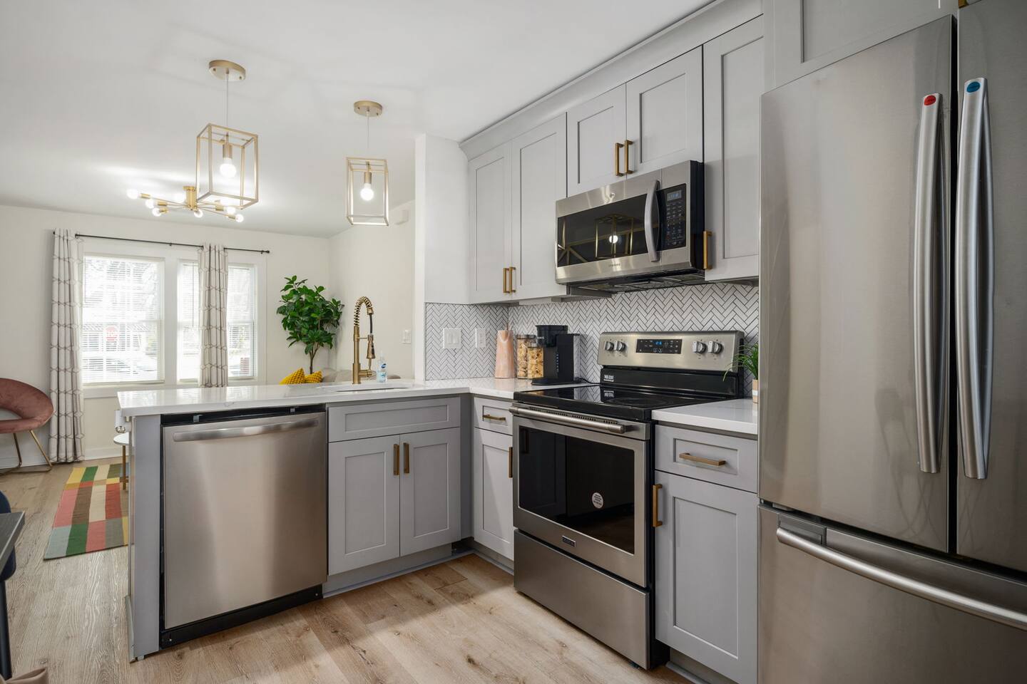 Chic 1BD in Sylvan Hills Near Southside Beltline