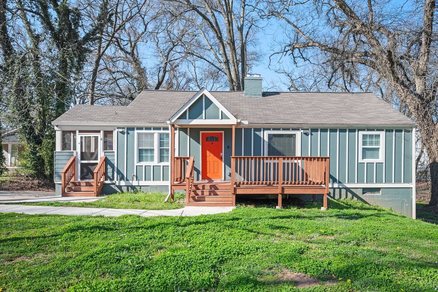 Relax in a Modern Luxury 1BD in Sylvan Hills