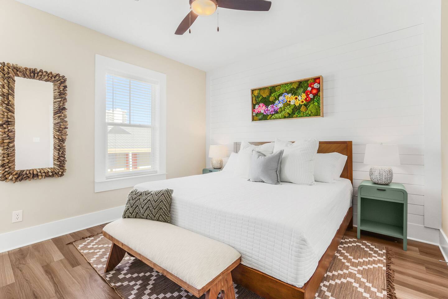 3 Bed, Sleeps 12, Pool view & Beach Access!