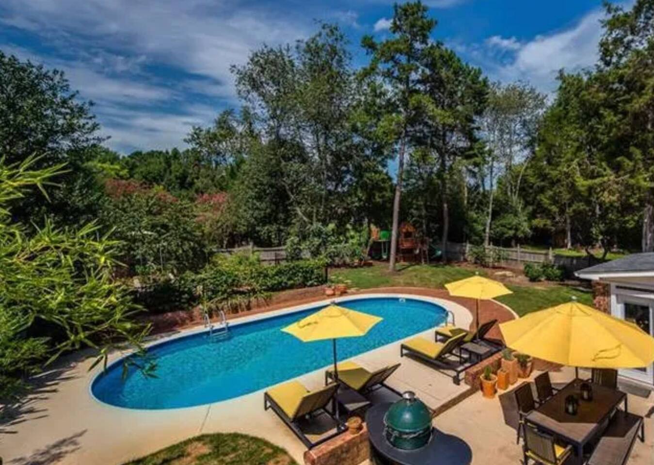 Cozy Home with POOL plus CHEFS kitchen in Prime Area — Charlotte, NC — vacation rental
