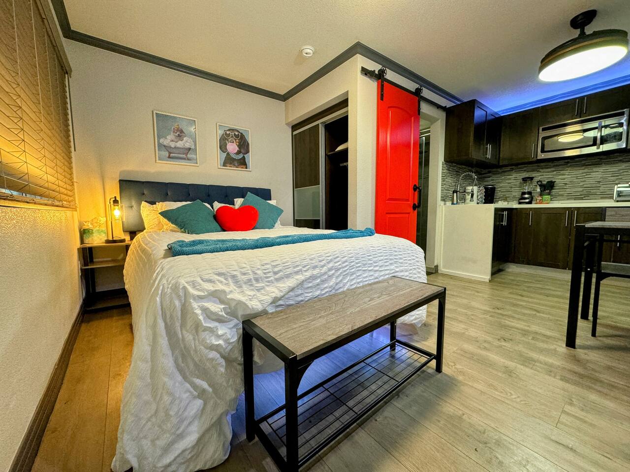 Cute Condo 3 blocks from Fremont