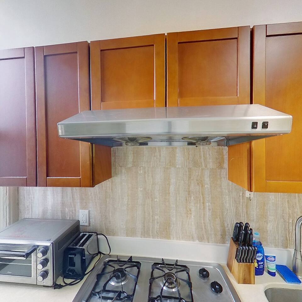 Cozy 2BR Unit | Near Maimonides & Sunset Park