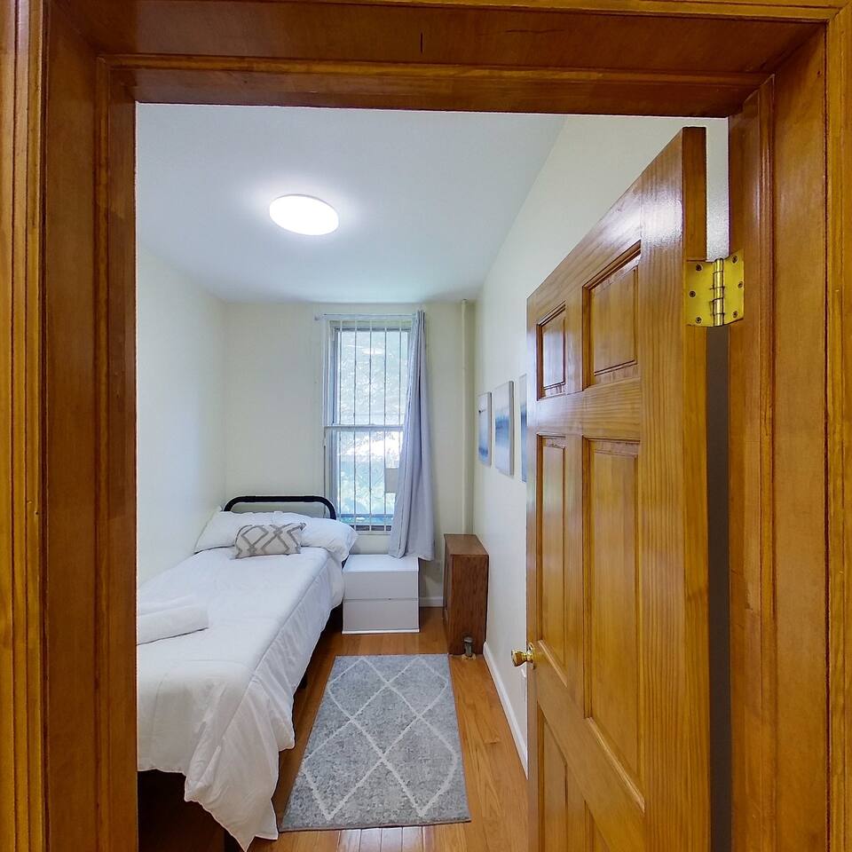 Cozy 2BR Unit | Near Maimonides & Sunset Park
