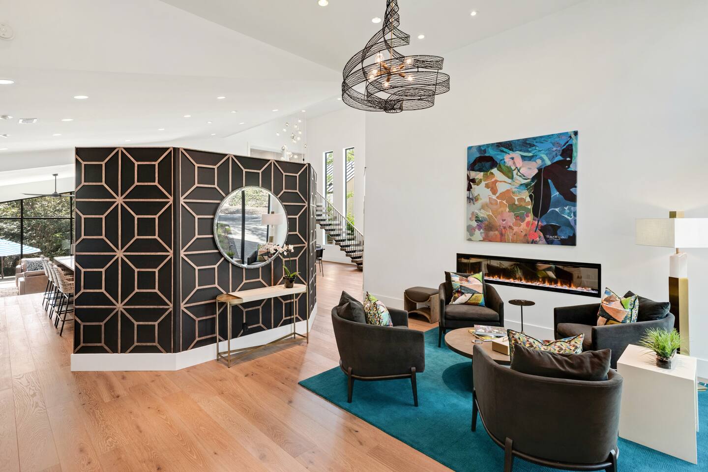 Luxury Home, Pool & Outdoor Living, 8 Min to DT