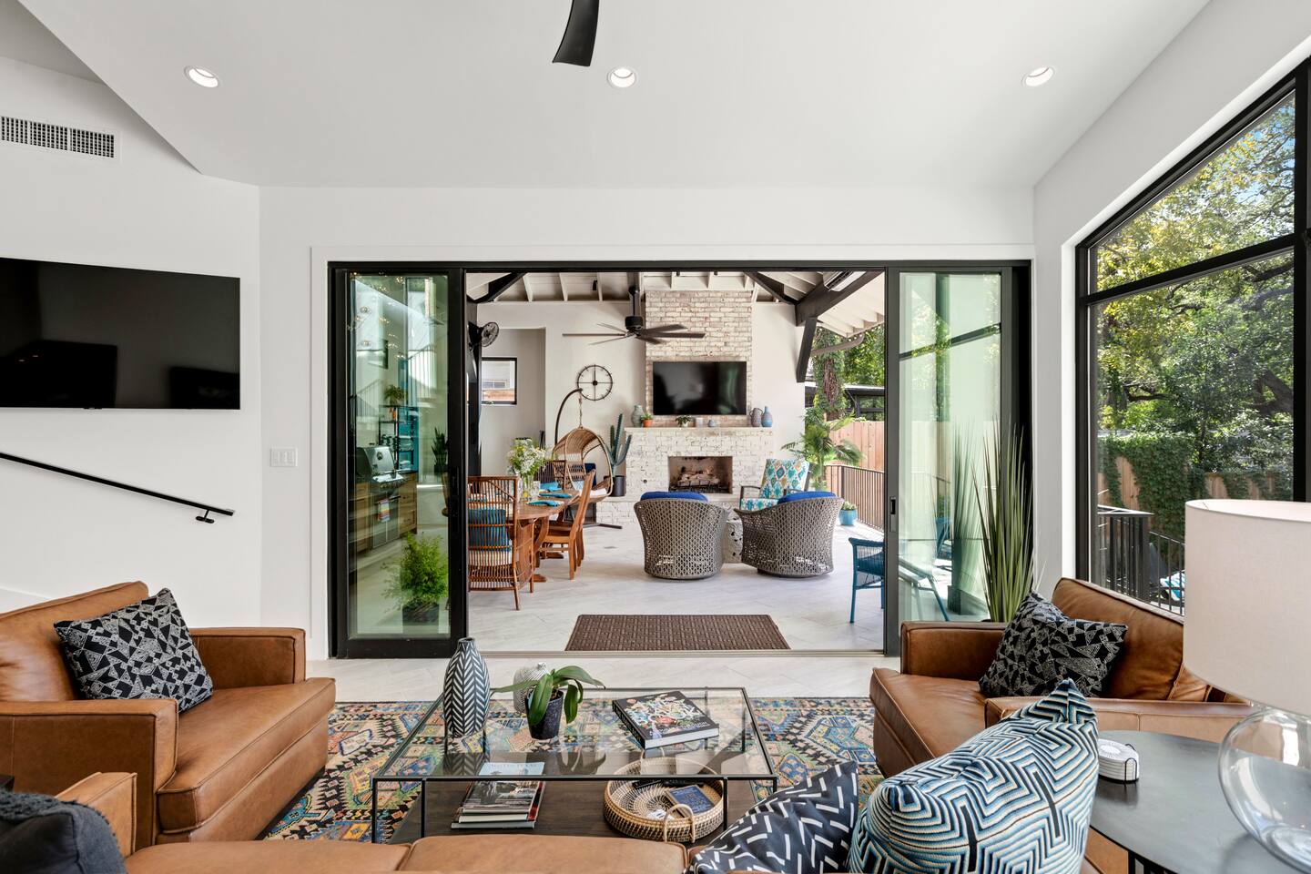 Luxury Home, Pool & Outdoor Living, 8 Min to DT