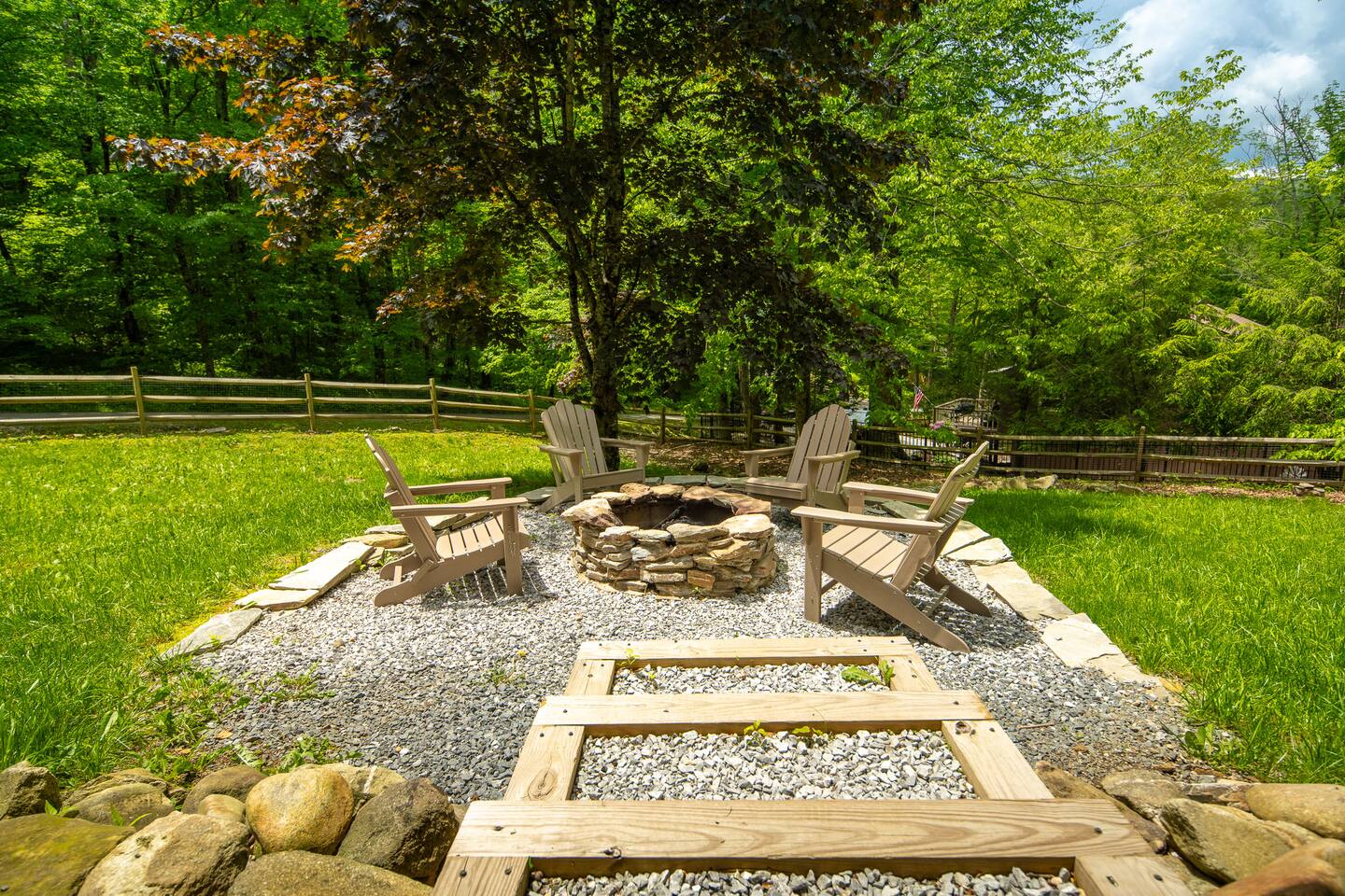 Luxury Sugar Mountain Cabin • Hot Tub & Fire Pit