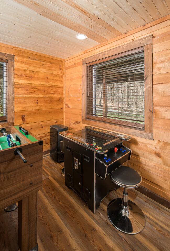Luxury Sugar Mountain Cabin • Hot Tub & Fire Pit