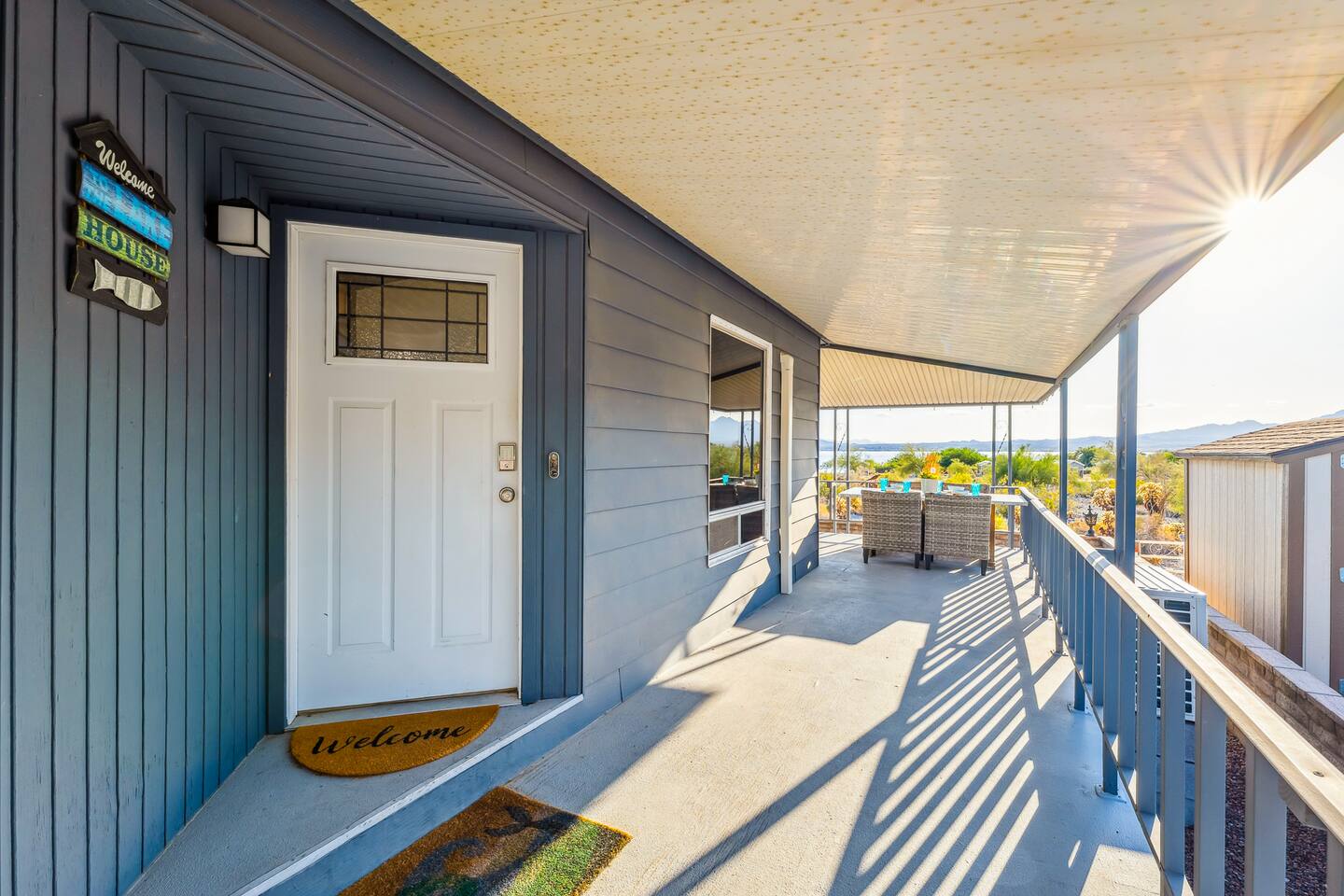 Waterfront Views | Close to Windsor | Sleeps 12