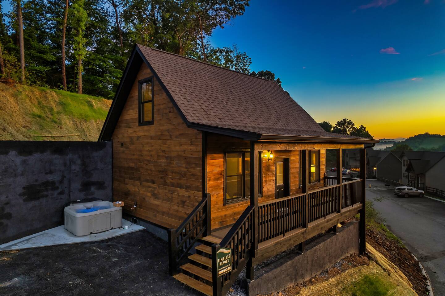 Mountain Cabin • Hot Tub • 3 Mi Dollywood • Loft — Sevierville — vacation rental