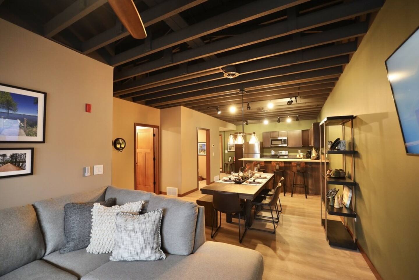 The Landmark of Minocqua 2 Bedroom Condo (A)