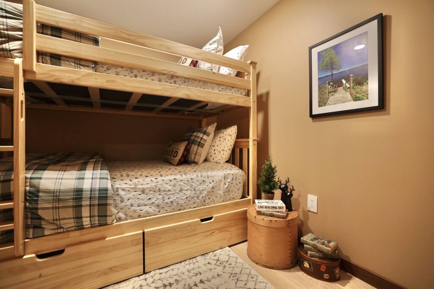 The Landmark of Minocqua 2 Bedroom Condo (A)