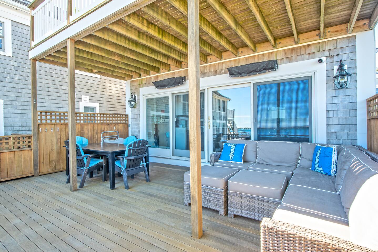 Modern Beachfront Escape - Steps from Ferry - Deck