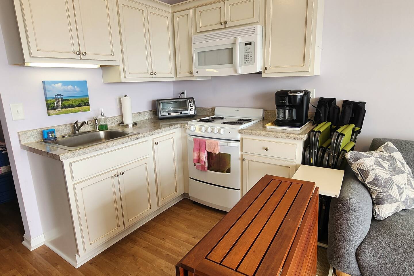 OS235 Ocean view, pool, W/D onsite, steps to beach