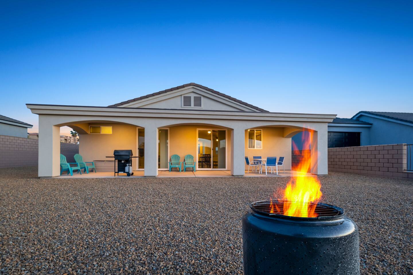 3bd | Close to Lake Mohave & Casinos! | Sleeps 7