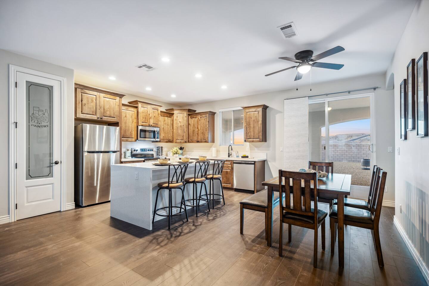 3bd | Close to Lake Mohave & Casinos! | Sleeps 7