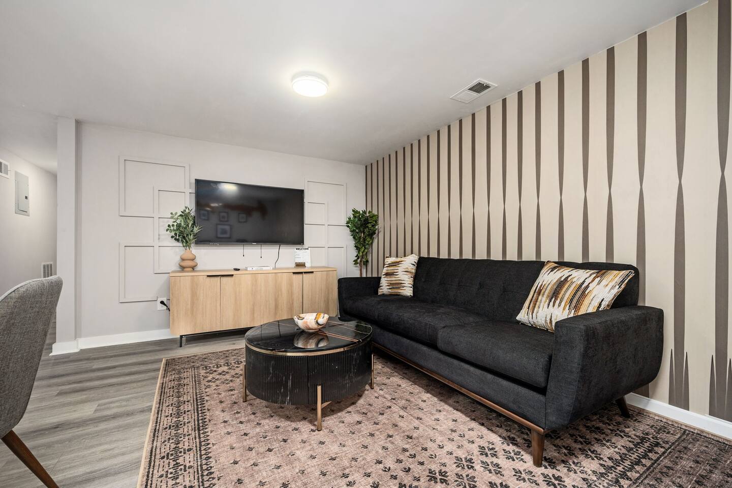 Vibrant 3BD in SylvanHills Near Southside Beltline — Atlanta — vacation rental