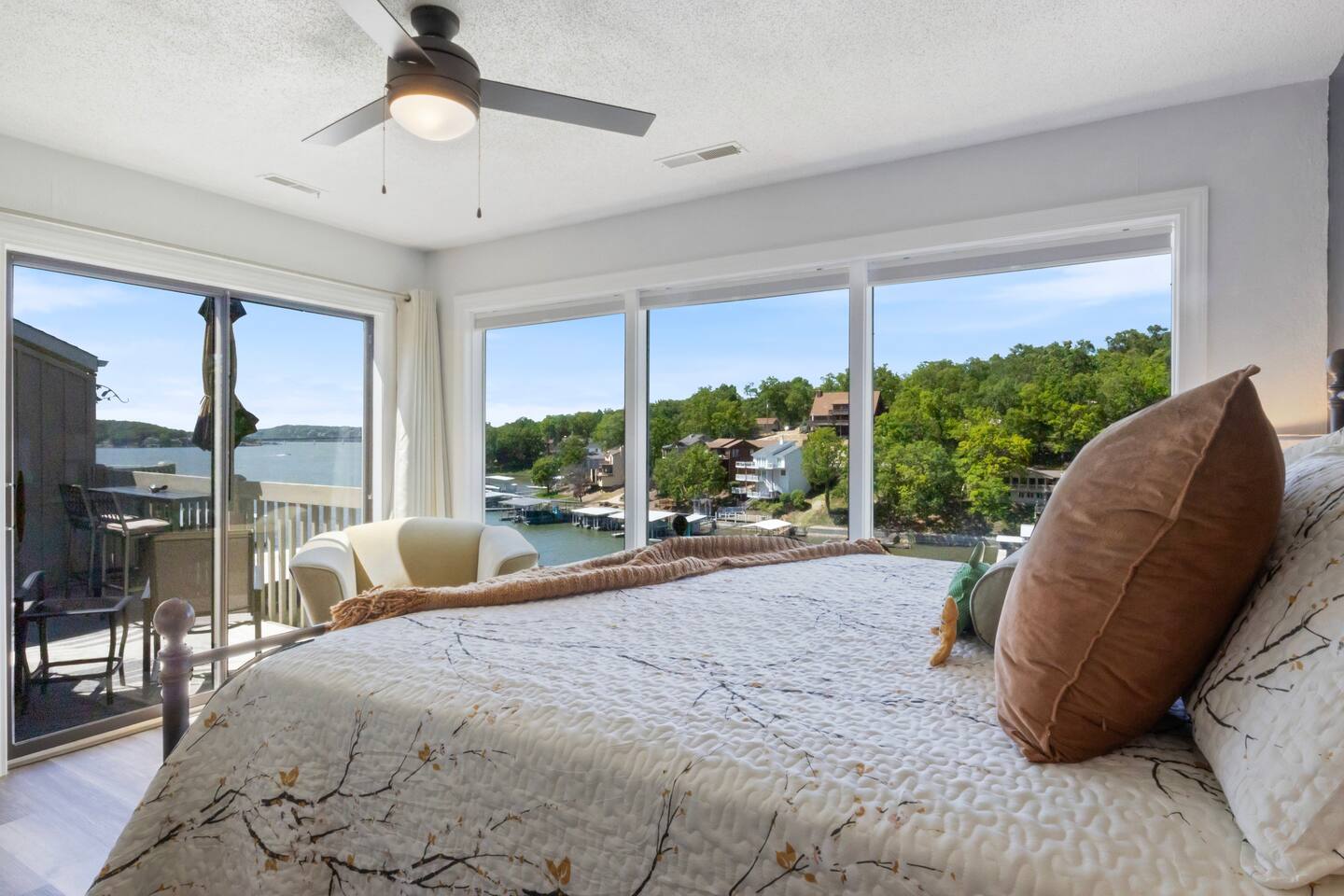 Top 5%*Fireplace*Desk*King & Queen Beds*Pickleball