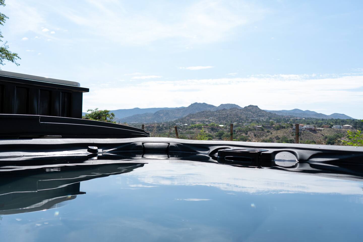 》3400sqft w/Heated Pool & Hot Tub, & Mtn Views