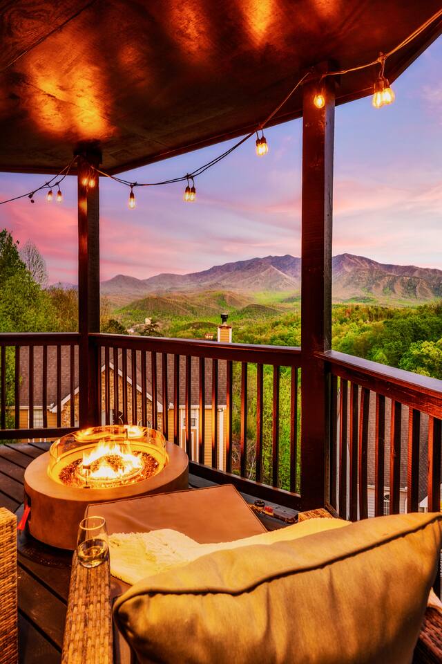 Unbeatable Views| Jacuzzi| Gameroom| Firepits — Gatlinburg — vacation rental