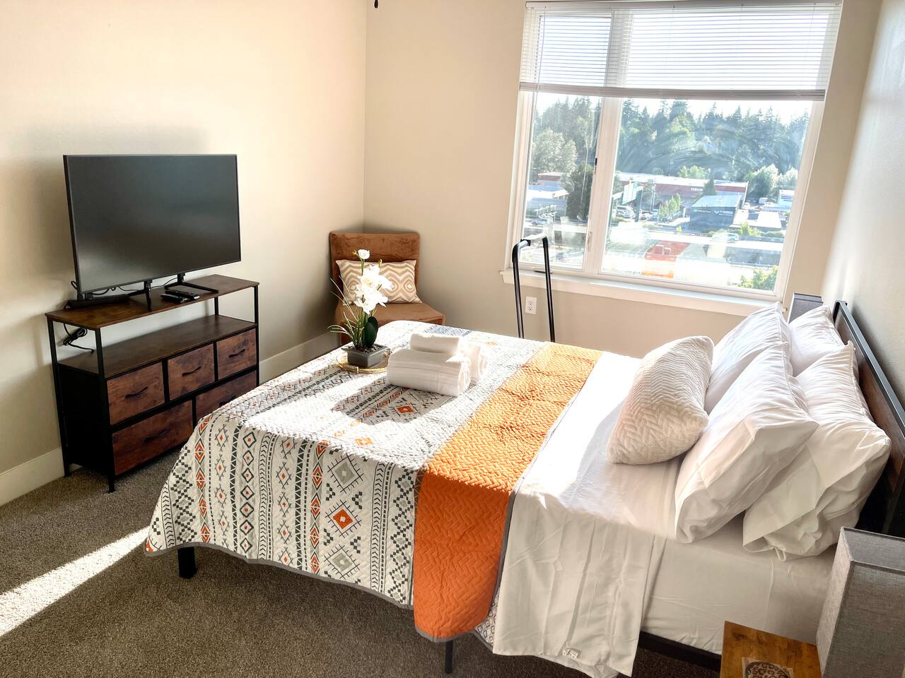 Great for WFH! Kirkland 2BR near Bellevue+Redmond