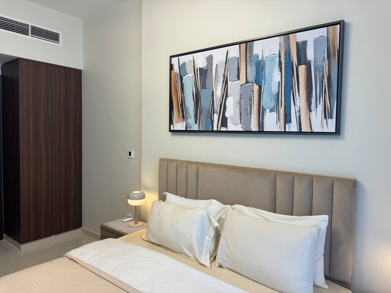 ASHRI HH, Apt in Downtown Dubai, Canal View
