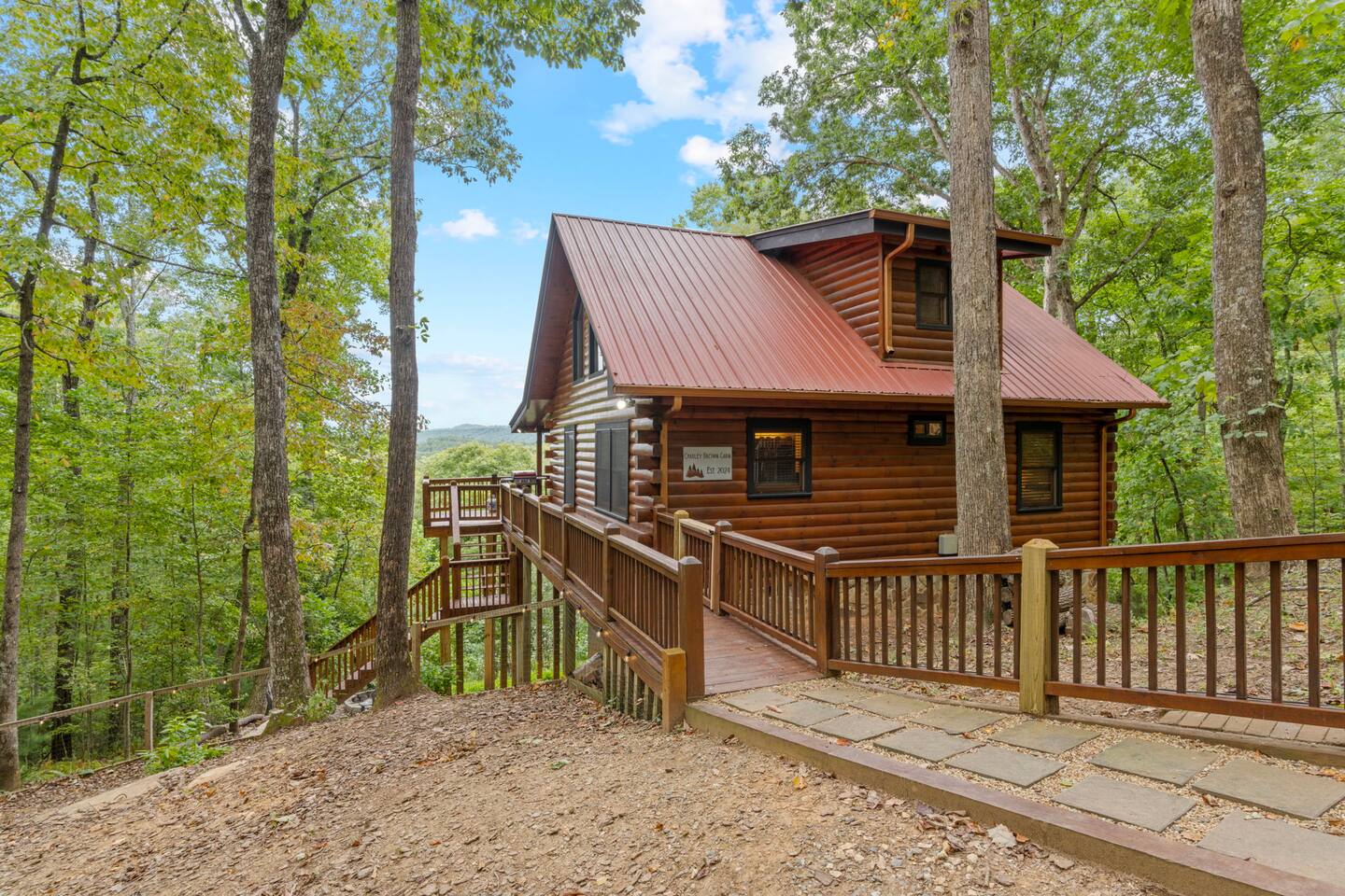 Charley Brown Cabin | Mountain View | Hot Tub — Blue Ridge — vacation rental