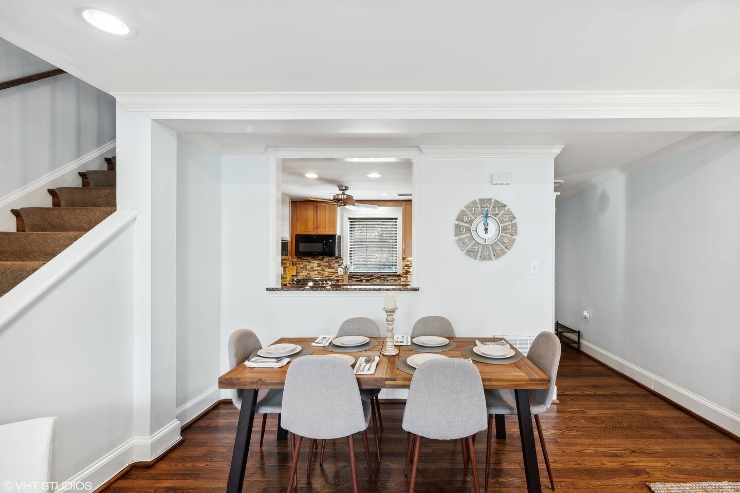 Del Rey 4BR home | King bed, Firepit - 10 min/DC