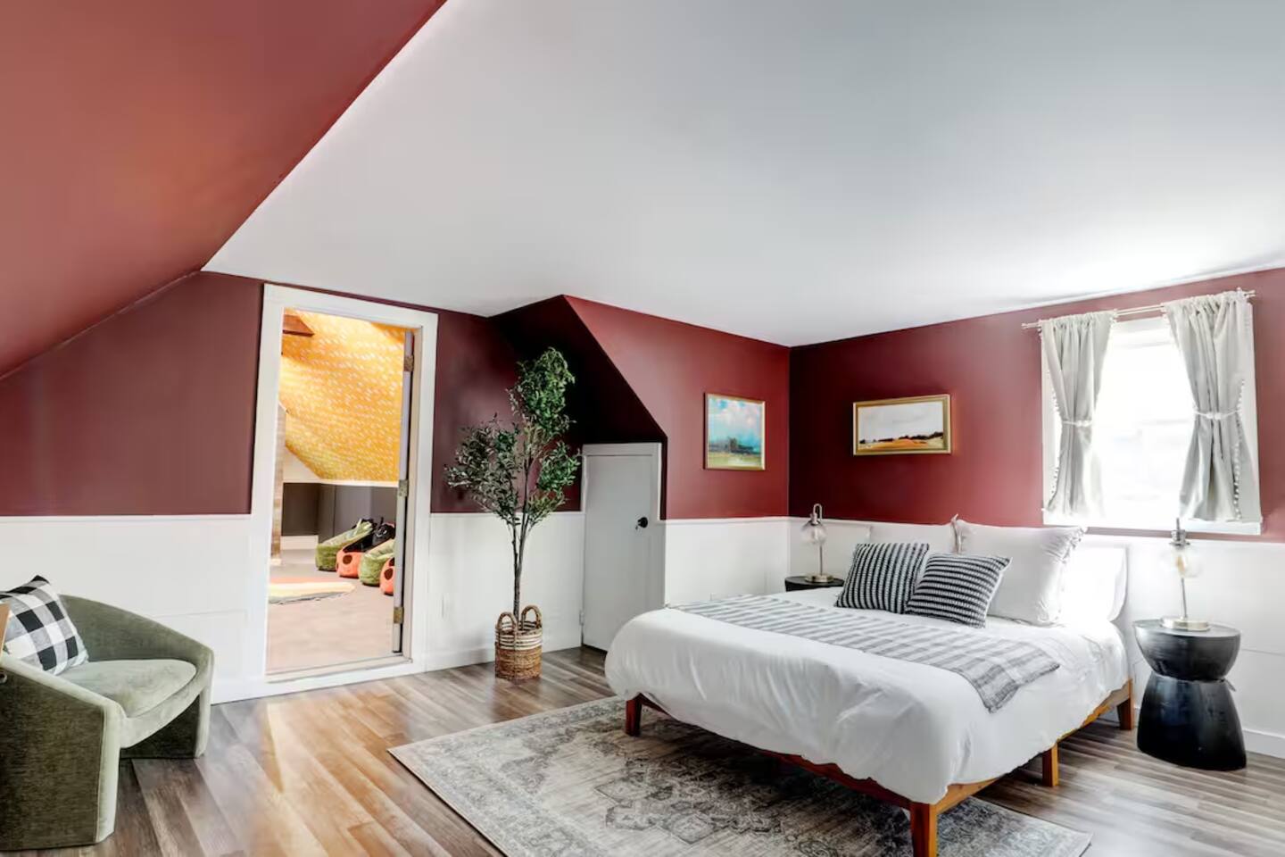 Saugerties Getaway | Hot Tub, Theater, & Fire Pit