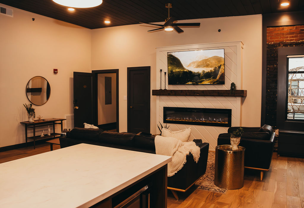 The Alexander Hotel -The McKinzie Suite- 2BR/2Bath