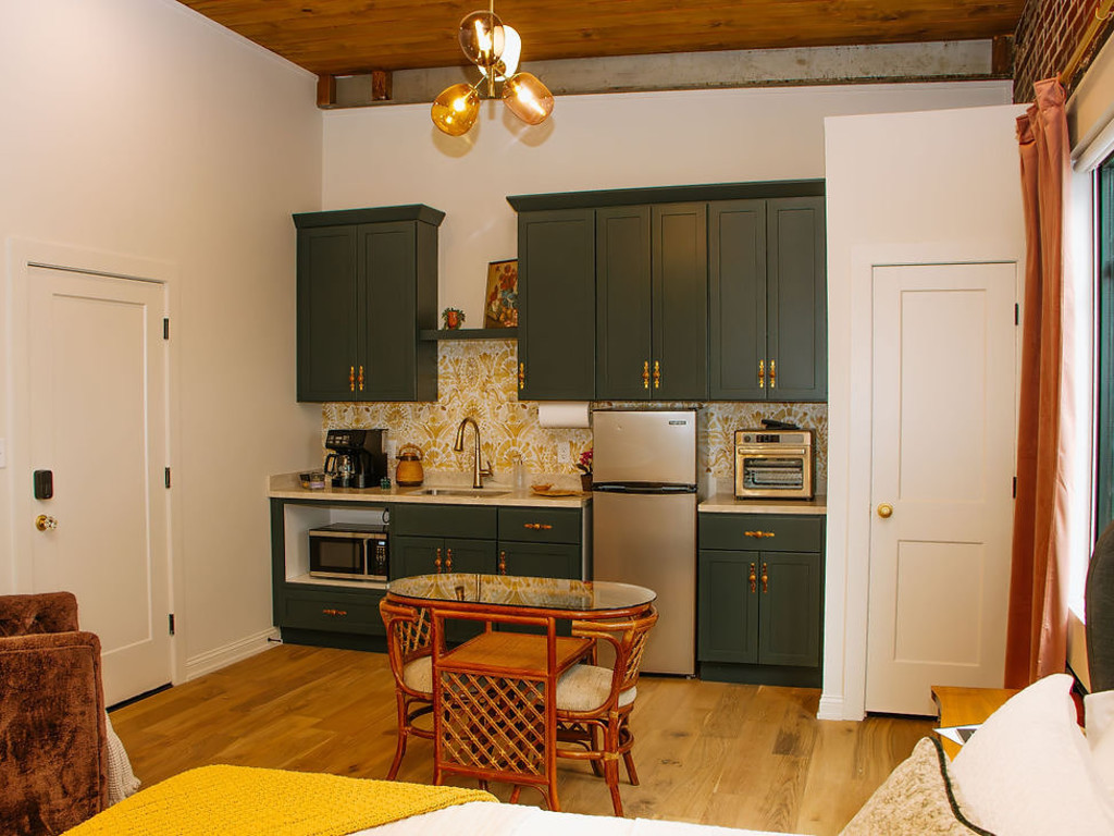 The Chassedi / Historic Downtown Hotel / Studio — Leitchfield — vacation rental