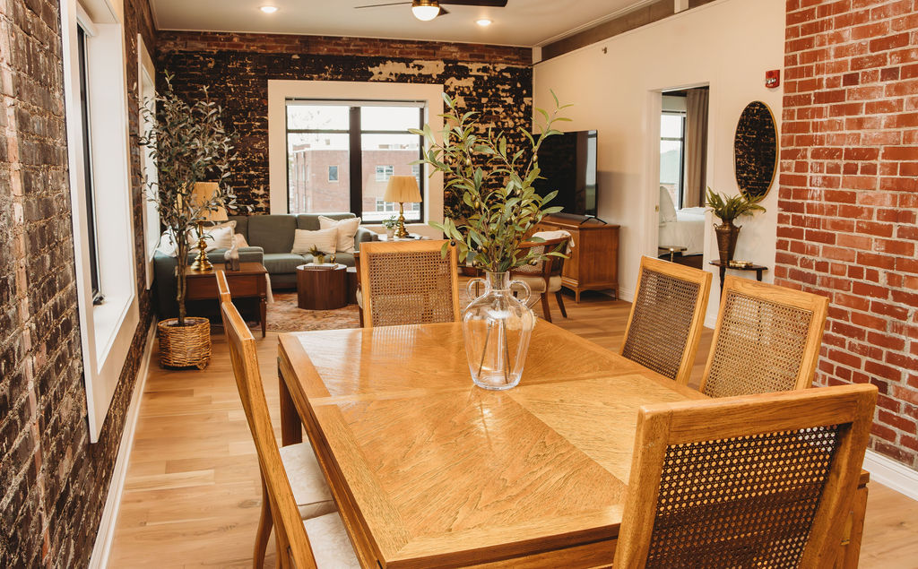 The Alexander Hotel -The Eleanor Suite - 2BR/2Bath