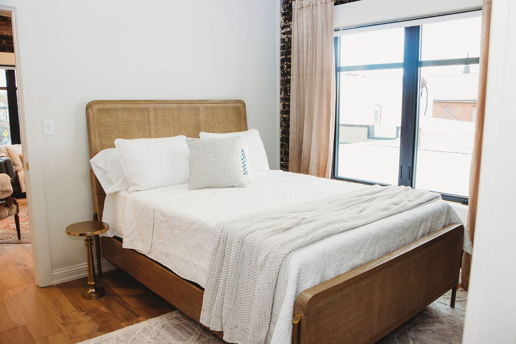 The Alexander Hotel -The Eleanor Suite - 2BR/2Bath