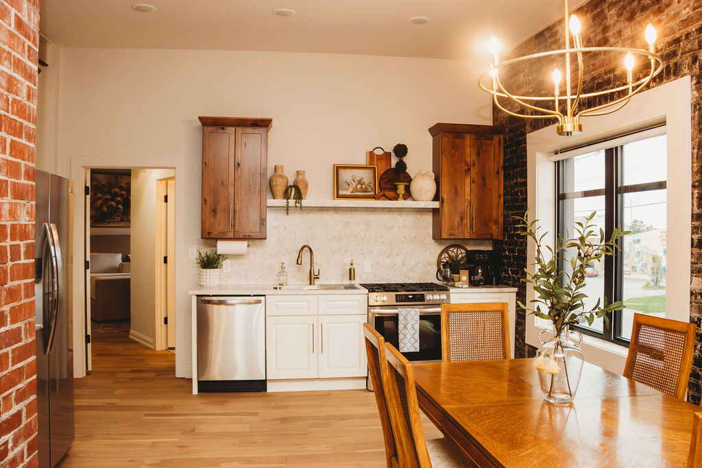The Alexander Hotel -The Eleanor Suite - 2BR/2Bath