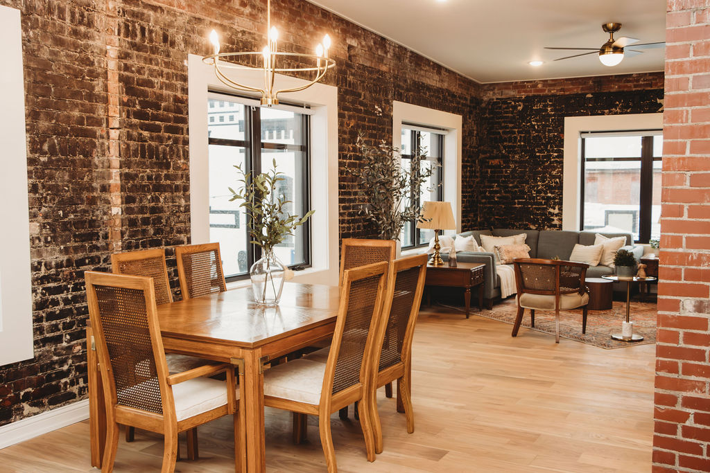 The Alexander Hotel -The Eleanor Suite - 2BR/2Bath