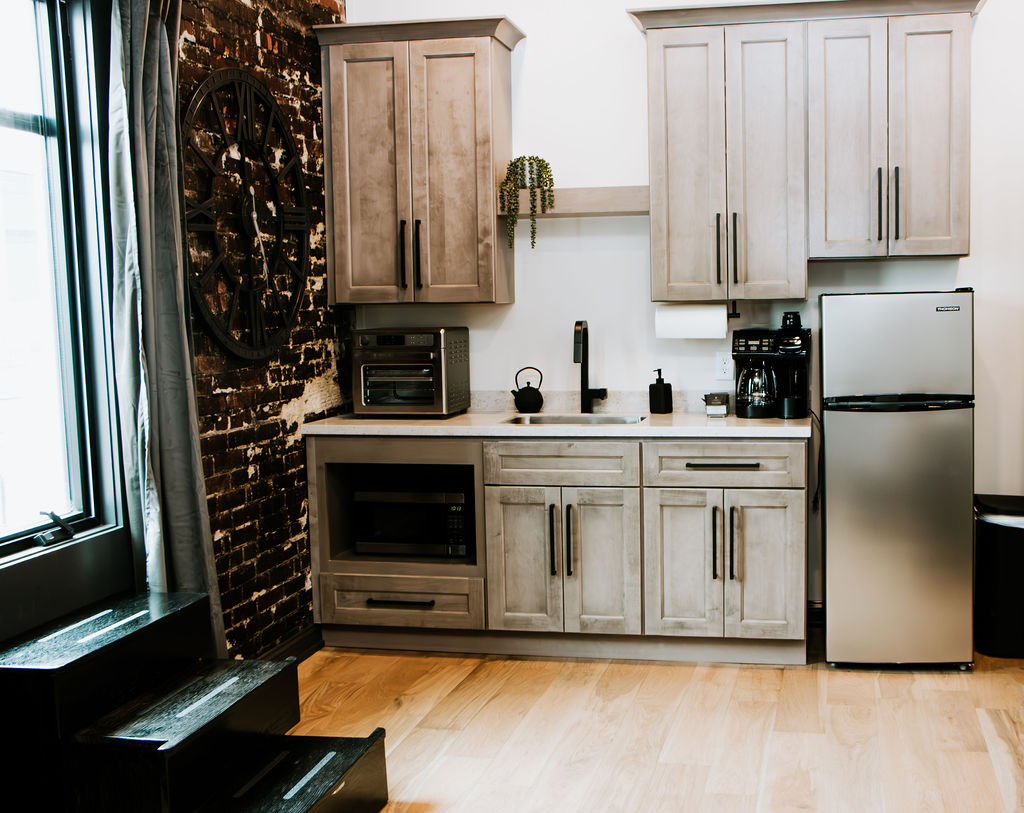 The Alexander Hotel-The Jackson Suite- Studio